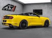 Ford Mustang 6