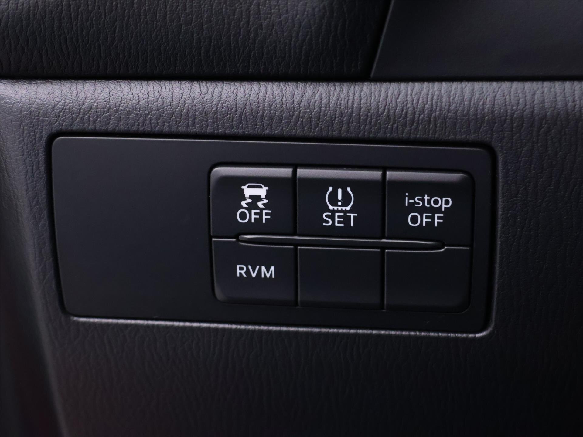 Mazda 3 Sedan / Limuzína 2,0 l 88 kw