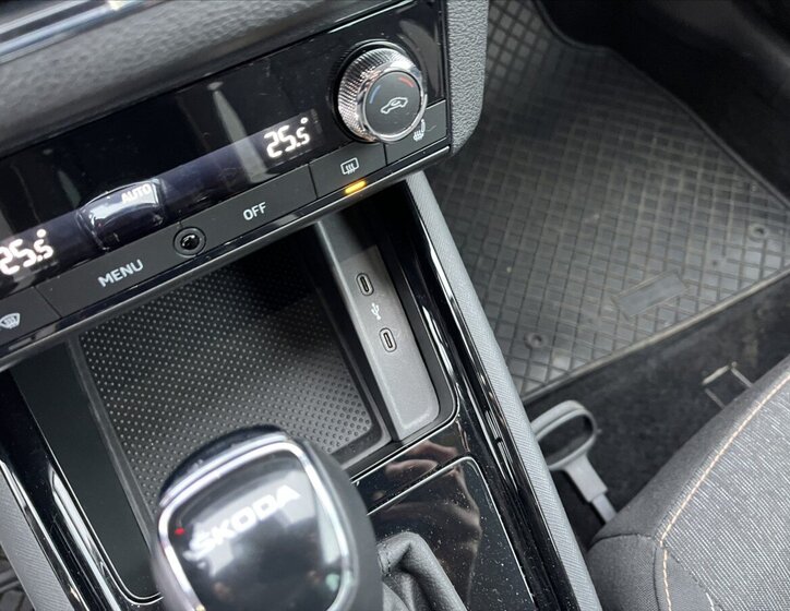 Škoda Scala Hatchback 1,5 l 110 kw