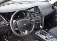 Renault Latitude Sedan / Limuzína 2,0 l 110 kw