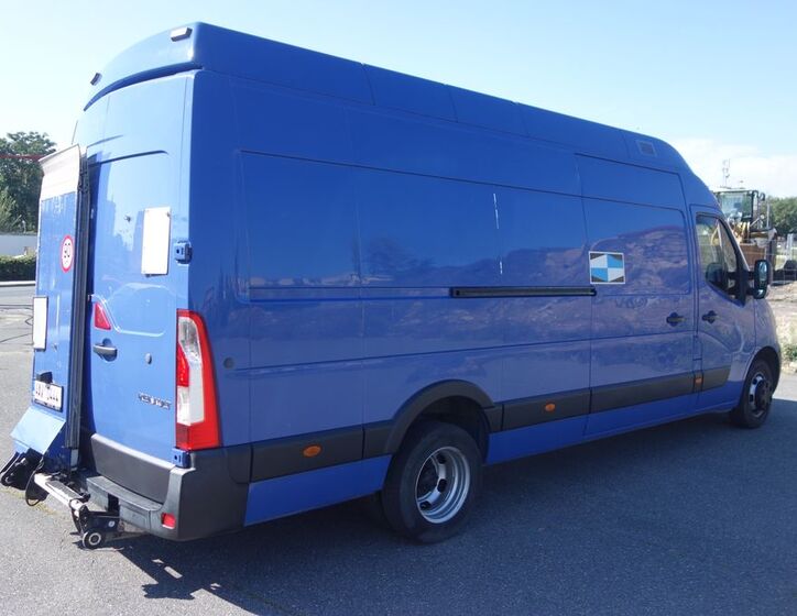 Renault Master 12