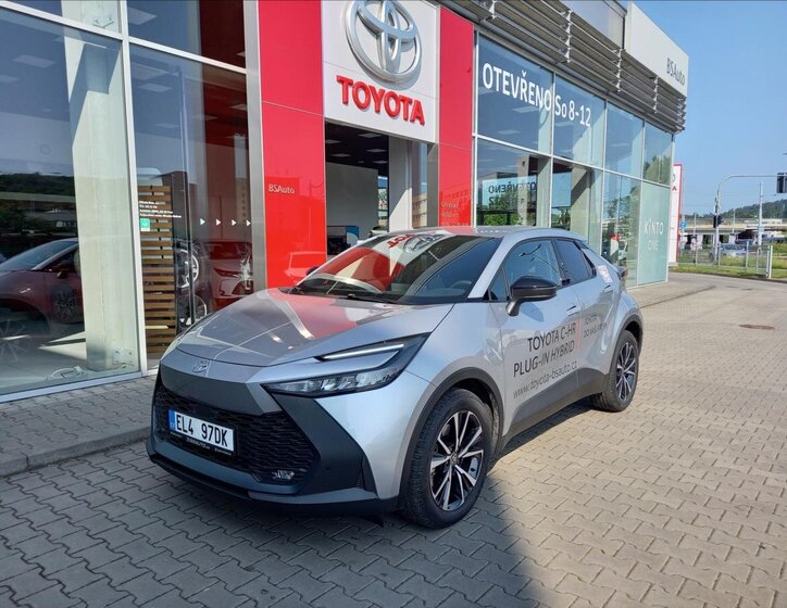 Toyota C-HR SUV 2,0 l 145 kw