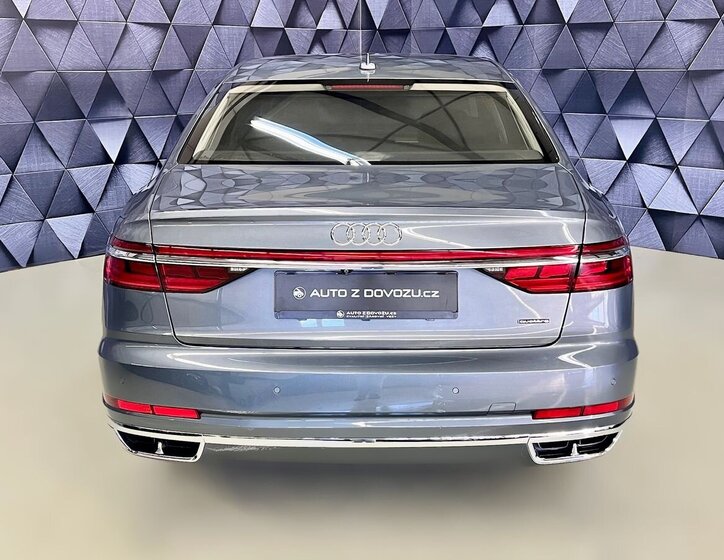 Audi A8 Sedan / Limuzína 3,0 l 210 kw