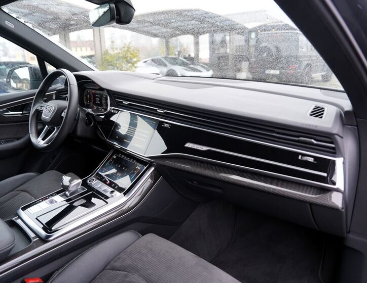 Audi Q7 28