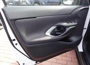 Toyota Yaris Cross 15