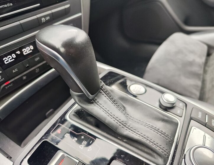 Audi A6 Sedan / Limuzína 3,0 l 200 kw