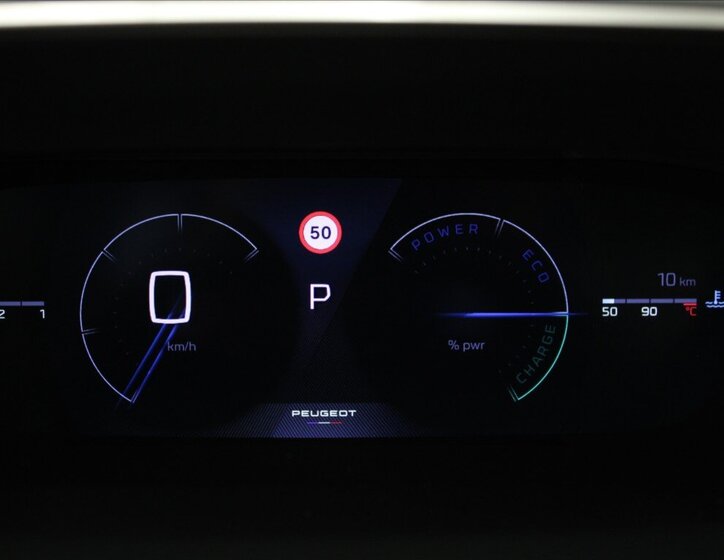 Peugeot 2008 SUV / Terénní 1,2 l 107 kw
