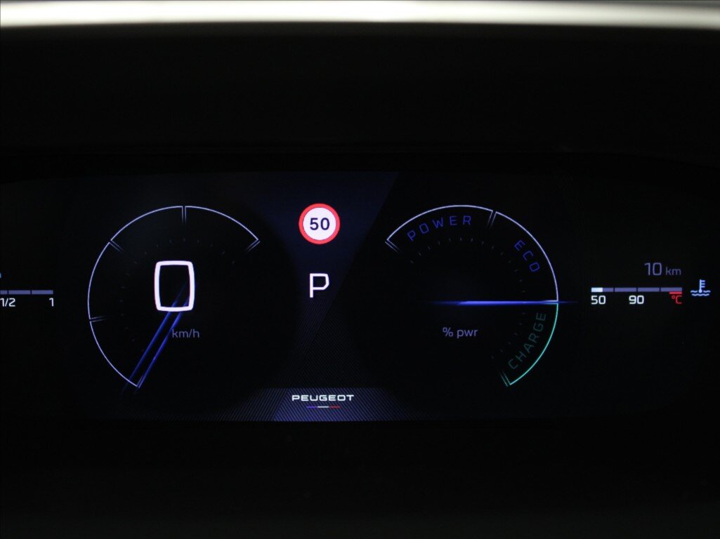 Peugeot 2008 SUV / Terénní 1,2 l 107 kw