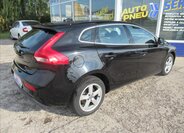 Volvo V40 4
