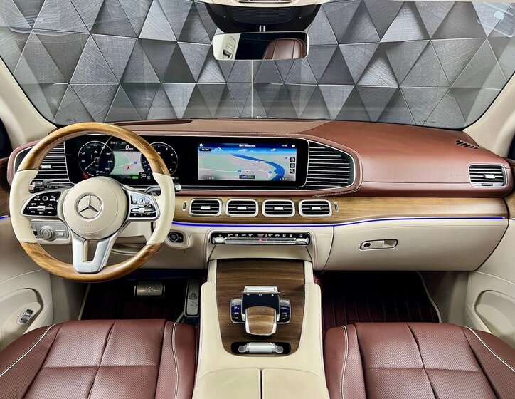 Mercedes-Benz GLS SUV / Terénní 4,0 l 410 kw
