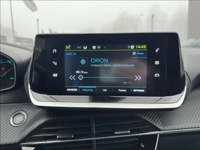 Peugeot 2008 SUV 0,0 100 kw