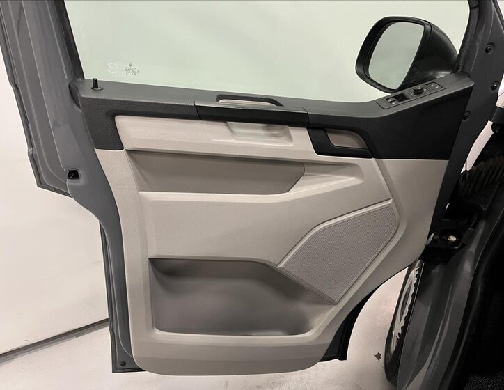 Volkswagen Transporter Kombi 2,0 l 110 kw