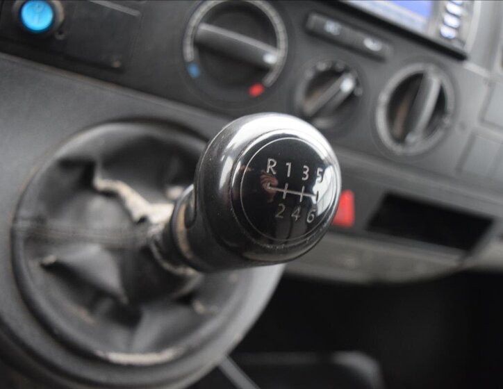 Volkswagen Transporter 42