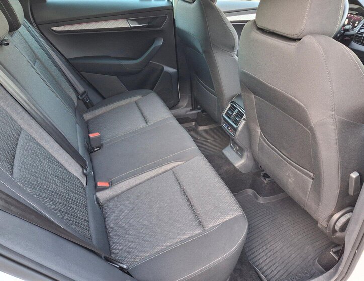 Škoda Karoq SUV / Terénní 1,5 l 110 kw