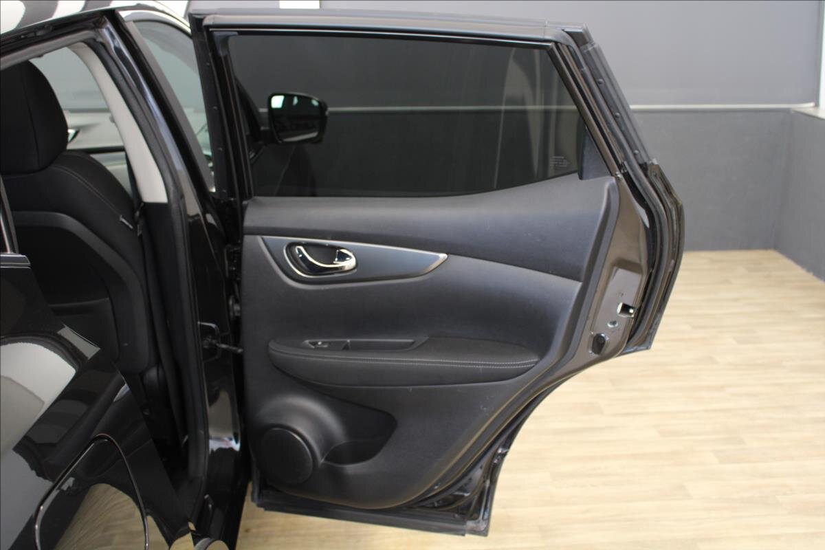 Nissan Qashqai SUV / Terénní 1,6 l 96 kw