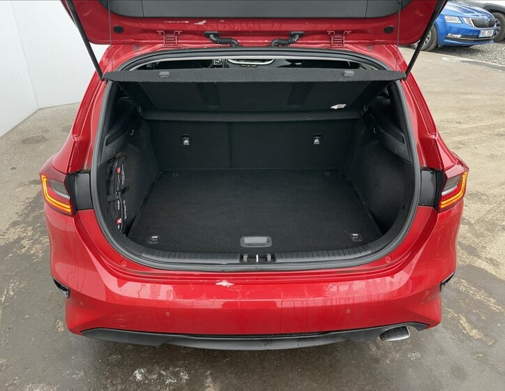 KIA Ceed Hatchback 998,0 74 kw