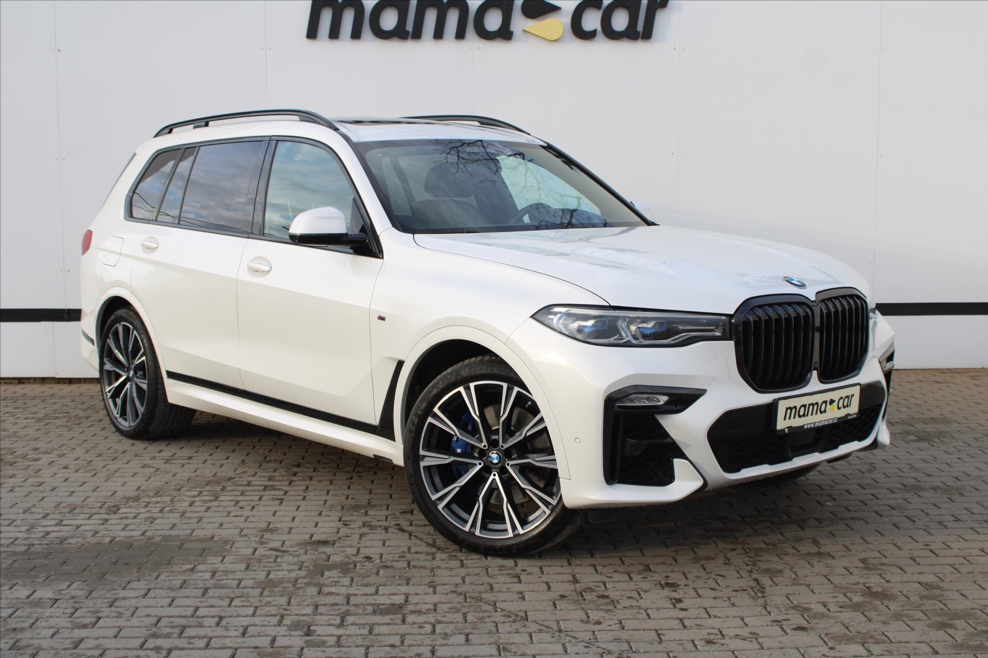 BMW X7 SUV 4,4 l 390 kw
