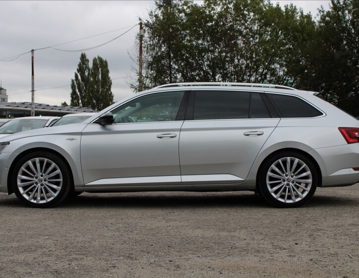 Škoda Superb 8