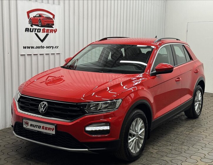 Volkswagen T-Roc SUV / Terénní 2,0 l 140 kw