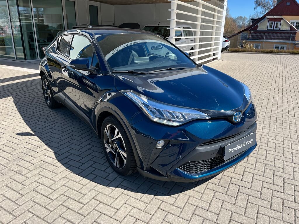 Toyota C-HR SUV / Terénní 2,0 l 112 kw