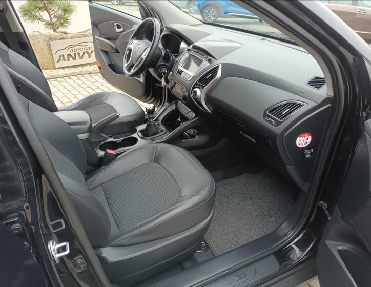 Hyundai ix35 SUV / Terénní 2,0 l 100 kw