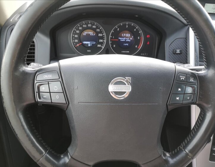 Volvo XC60 Kombi 2,4 l 136 kw