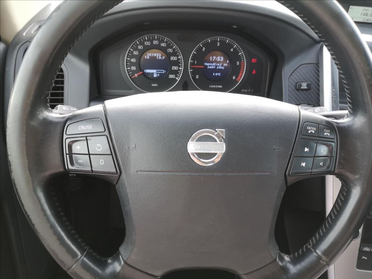 Volvo XC60 Kombi 2,4 l 136 kw