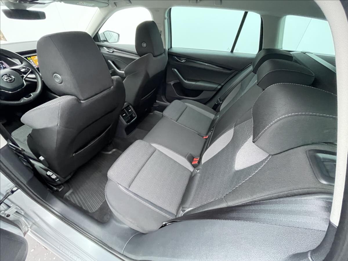 Škoda Octavia Kombi 2,0 l 85 kw