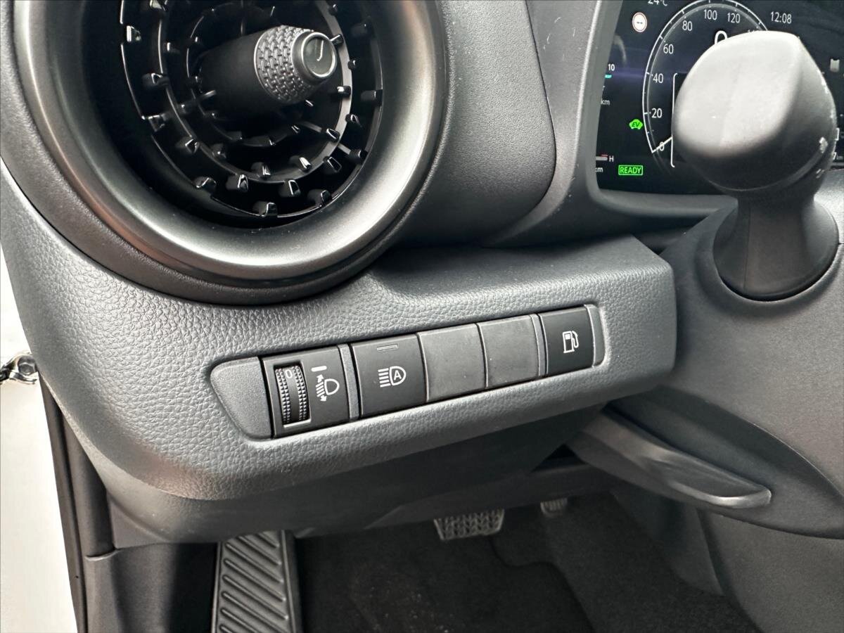 Toyota C-HR Hatchback 1,8 l 72 kw