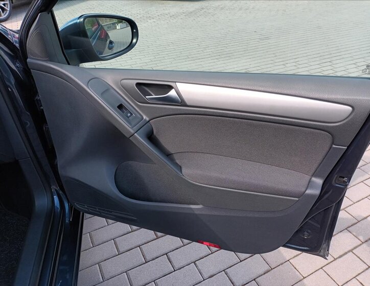 Volkswagen Golf Hatchback 1,4 l 59 kw