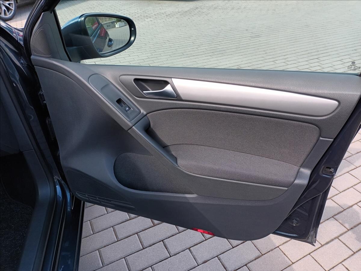 Volkswagen Golf Hatchback 1,4 l 59 kw