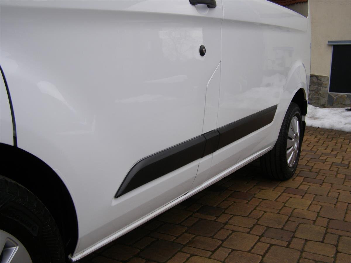 Ford Transit Custom Kombi 2,0 l 77 kw