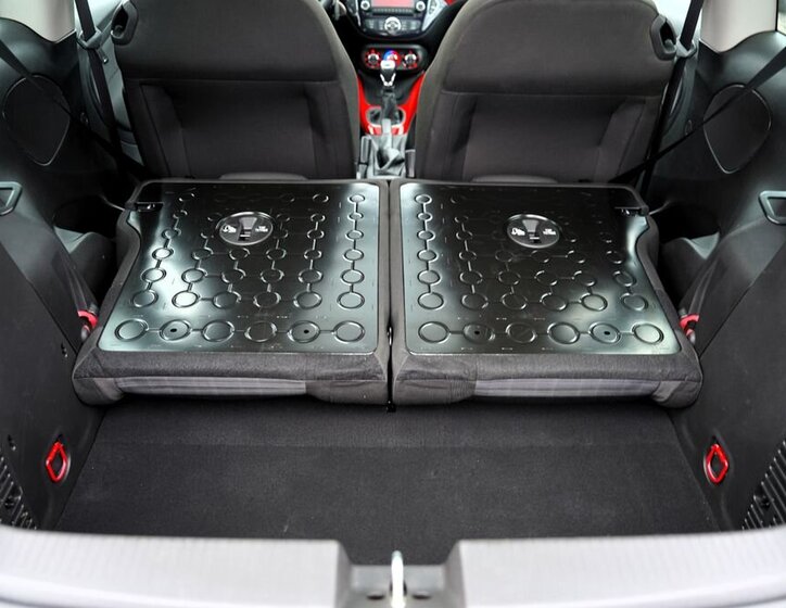 Opel Adam Hatchback 1,4 l 64 kw