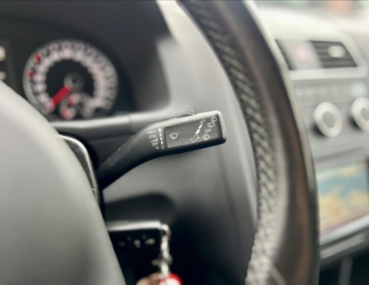 Volkswagen Touran 25