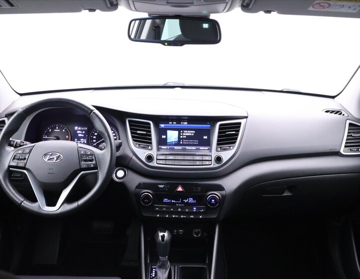 Hyundai Tucson SUV 2,0 l 100 kw