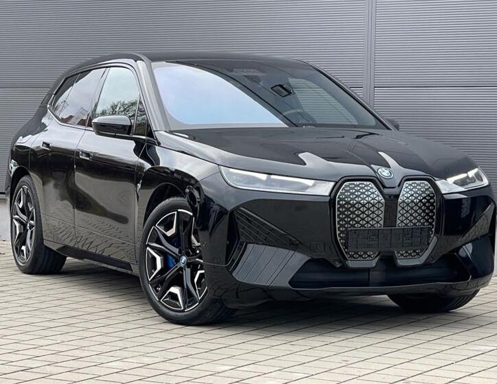 BMW iX 1