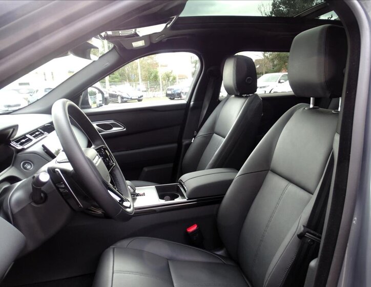 Land Rover Range Rover Velar SUV / Terénní 2,0 l 297 kw