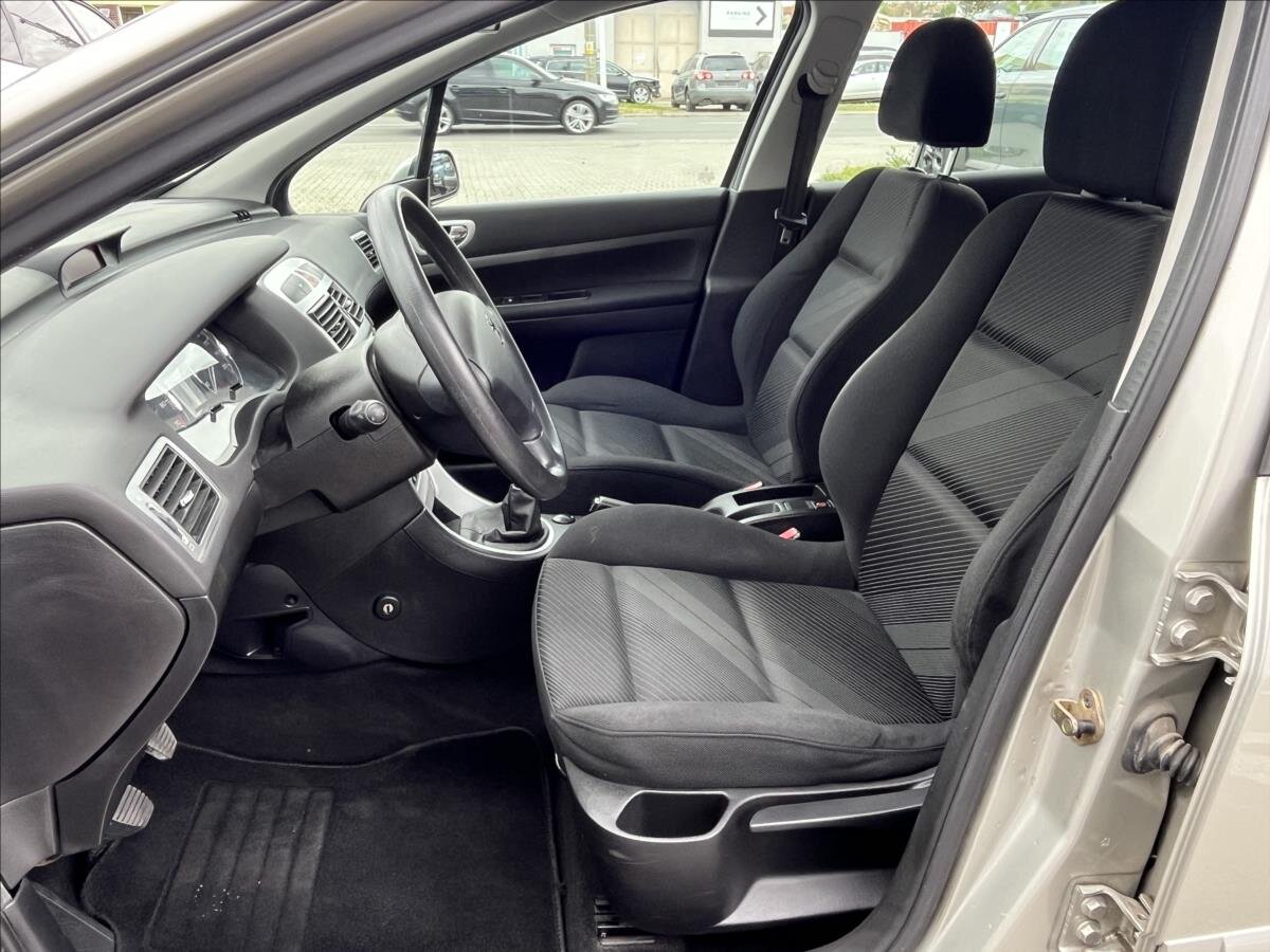 Peugeot 307 Hatchback 1,4 l 65 kw