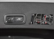 Volvo XC40 SUV / Terénní 2,0 l 145 kw