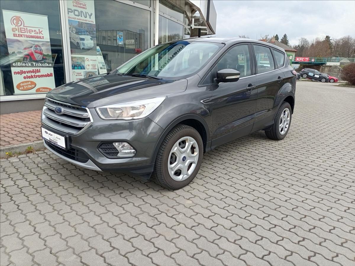 Ford Kuga SUV / Terénní 1,5 l 88 kw