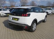 Peugeot 3008 SUV / Terénní 1,5 l 96 kw
