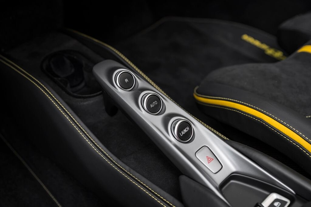 Ferrari Ostatní Kabriolet 3,9 l 530 kw