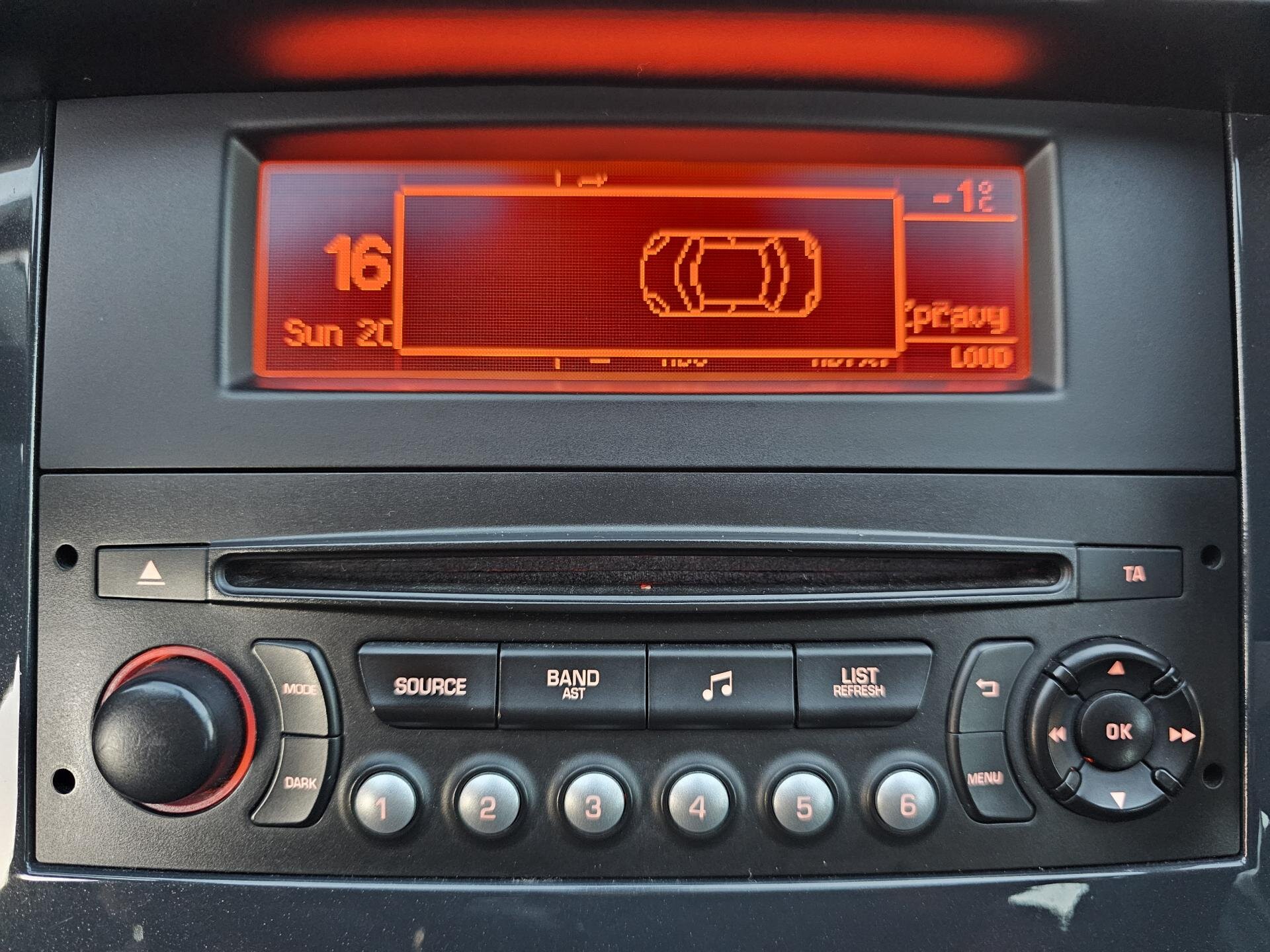 Peugeot 3008 SUV 1,2 l 96 kw