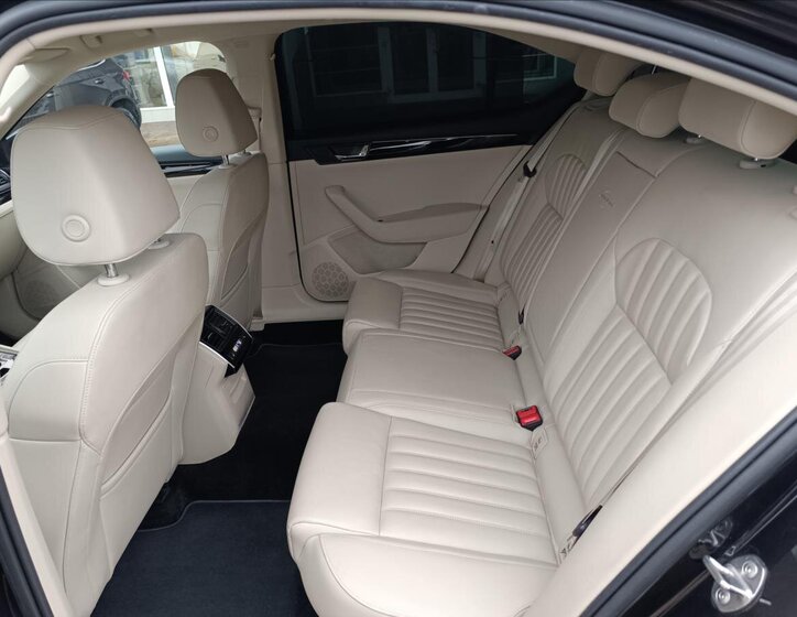 Škoda Superb Liftback 2,0 l 140 kw