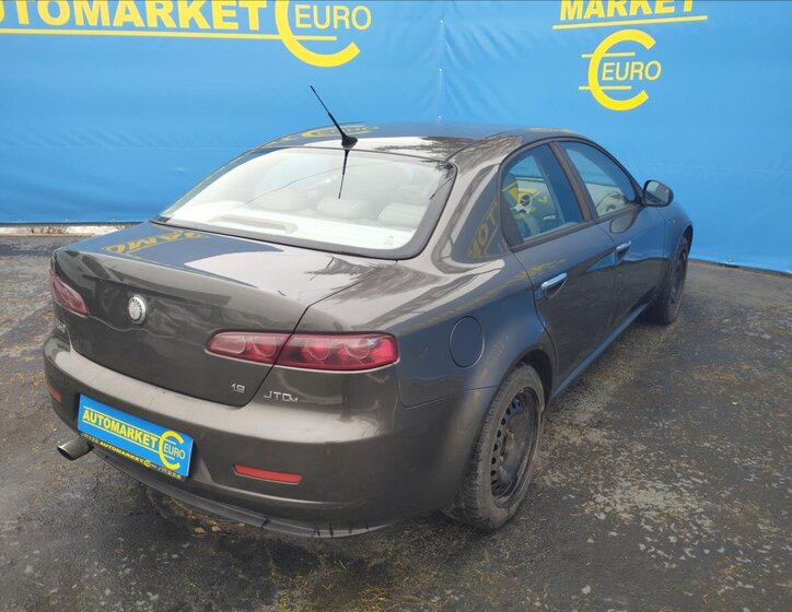 Alfa Romeo 159 Sedan 1,9 l 110 kw