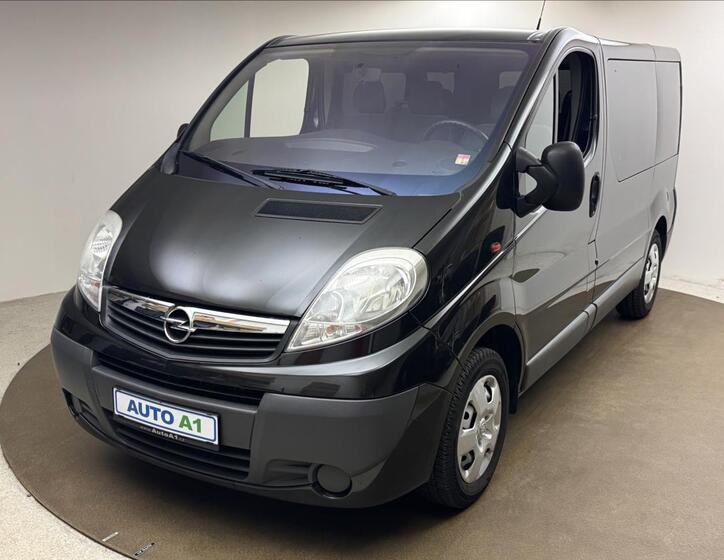 Opel Vivaro 1