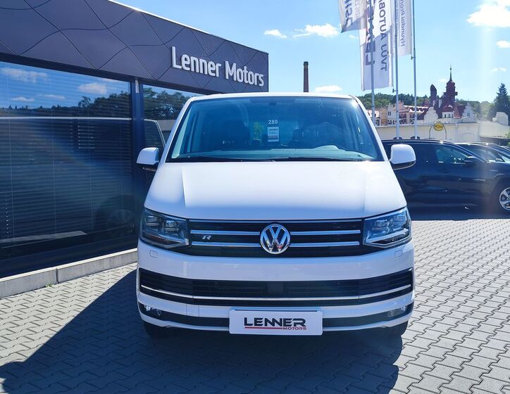 Volkswagen Multivan 2