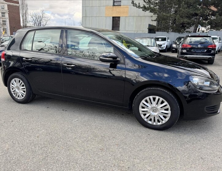 Volkswagen Golf Hatchback 1,6 l 77 kw