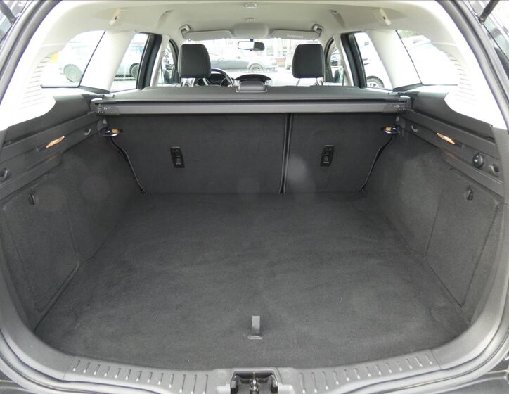 Ford Focus Kombi 999,0 74 kw