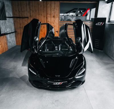 McLaren 720S 30